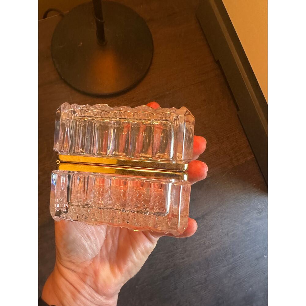 VINTAGE WESTMINSTER CRYSTAL BACCARAT STYLE TRINKET BOX - Picture 6 of 6